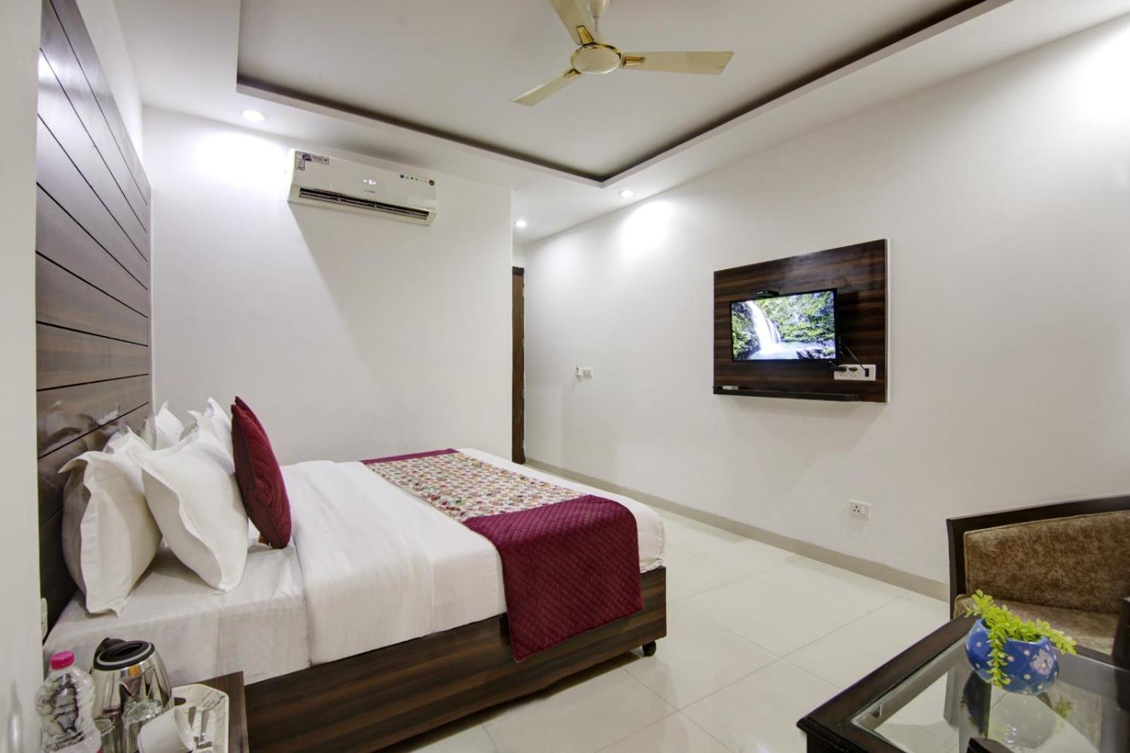 Hotel Devrana Delhi Airport Νέο Δελχί Εξωτερικό φωτογραφία