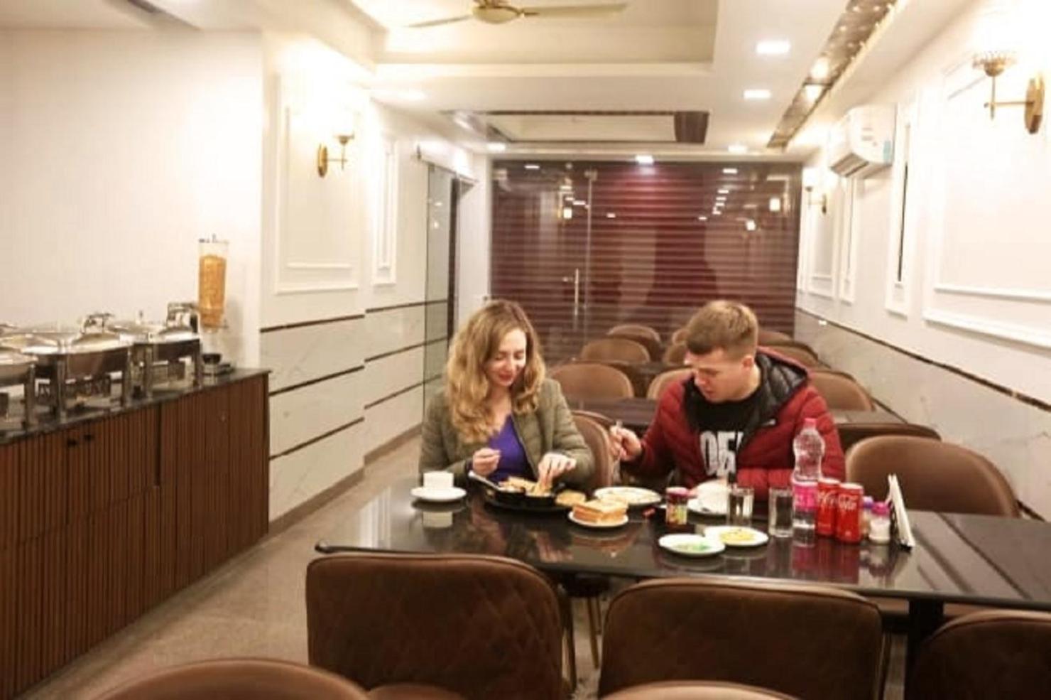 Hotel Devrana Delhi Airport Νέο Δελχί Εξωτερικό φωτογραφία